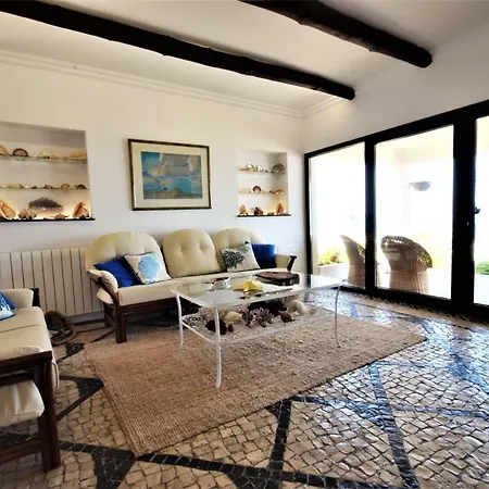 Beachfront Surf With Pool Villa *